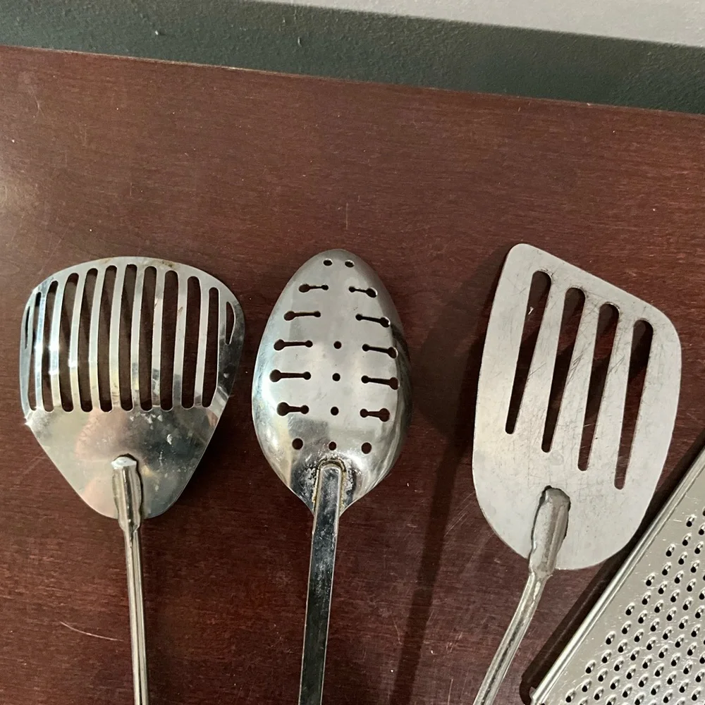 Lot of 5 Vintage Ecko Utensils Grater Serving Spoon Kitchamajig